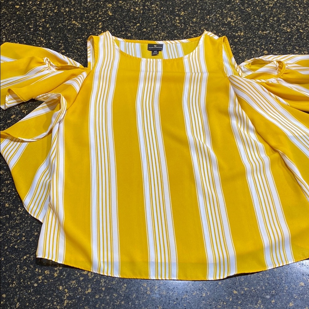 Worthington Yellow and White Flutter Sleeve Blouse